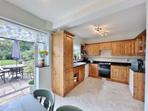 Photo 11- click for photo gallery